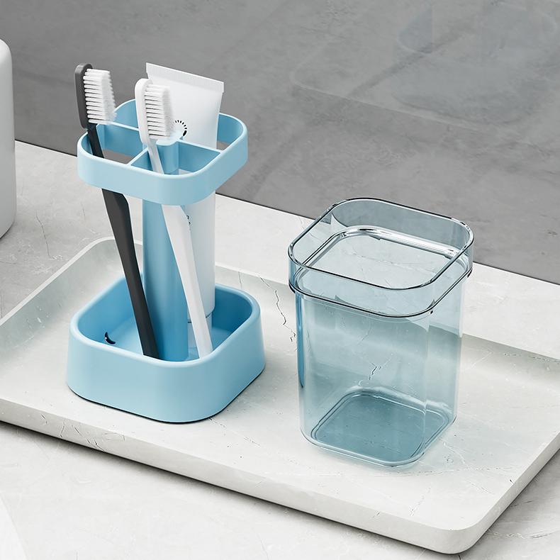 🪥 Stylish Toothbrush Holder with Cover (BUY 1 GET 1)